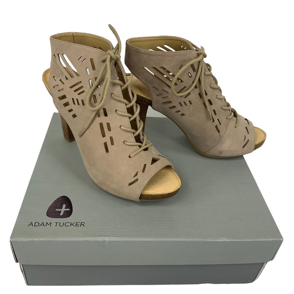 Adam Tucker By Me Too Women’s Gemma Pump Sandal‎